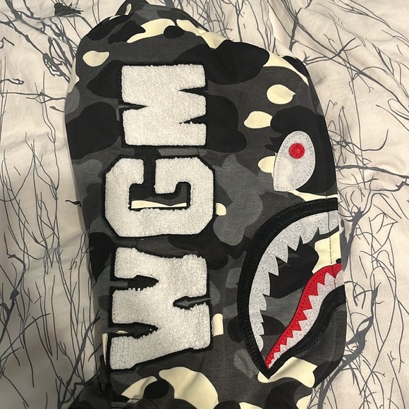 BAPE city camo shark hoodie - Picture 5 of 5